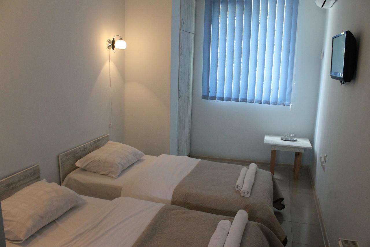 Hotel Lim Batumi Bagian luar foto