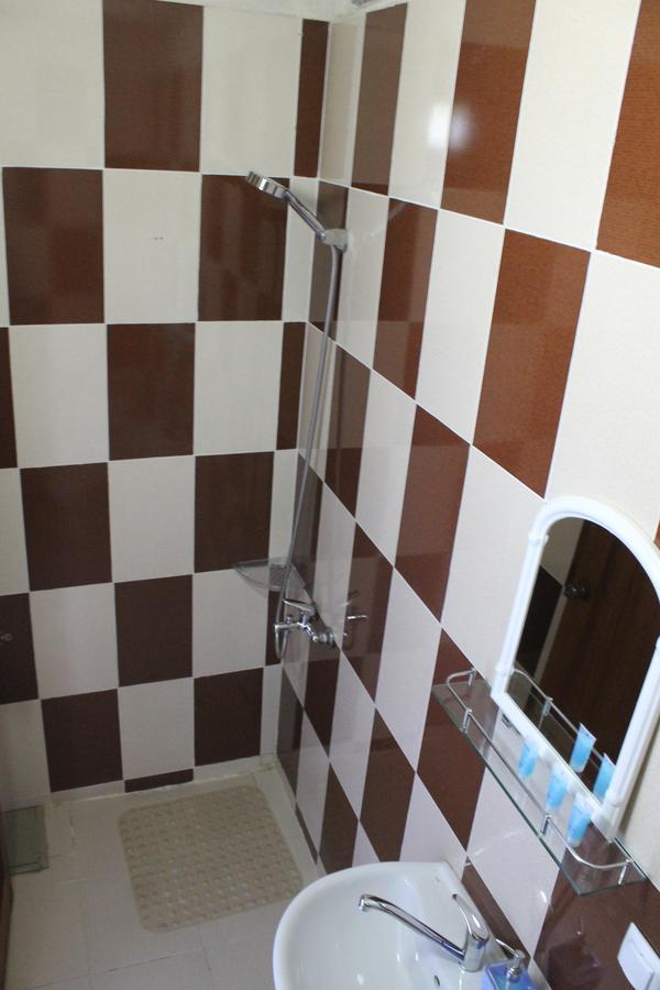Hotel Lim Batumi Bagian luar foto