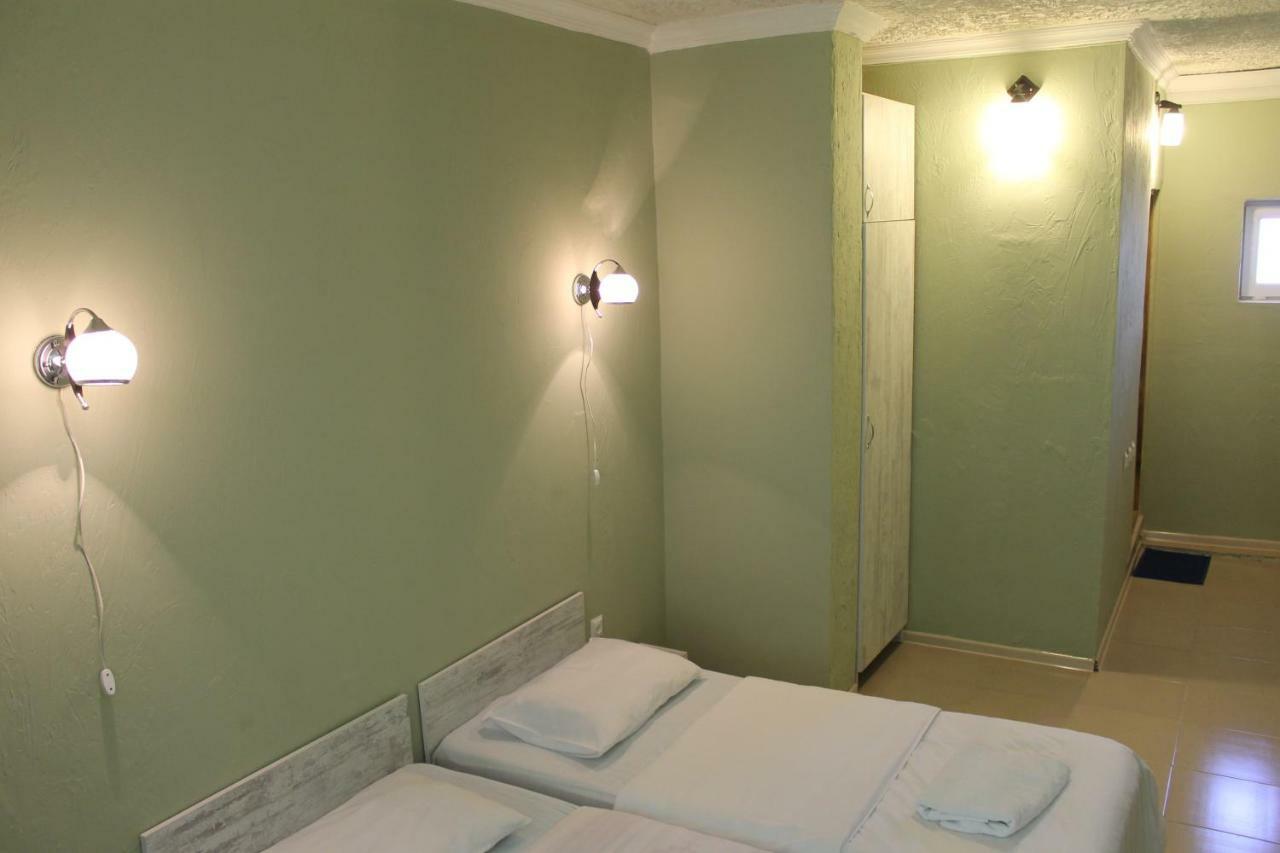Hotel Lim Batumi Bagian luar foto